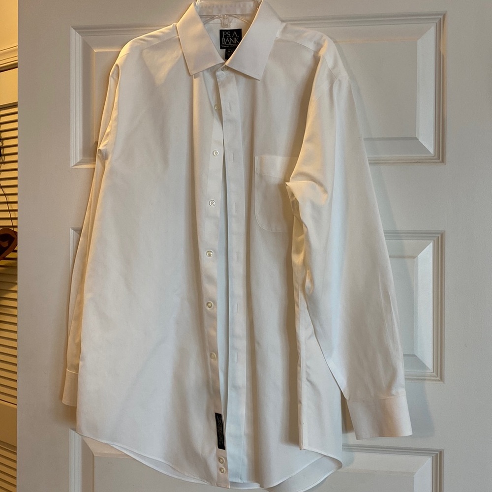Jos A Banks Men’s white dress shirt